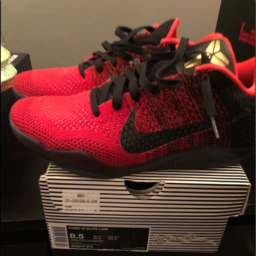 Kobe Elite shoes -red  size 8.5